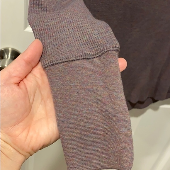 AEO Embroidered Waffle Long Sleeve NWT - Picture 4 of 13